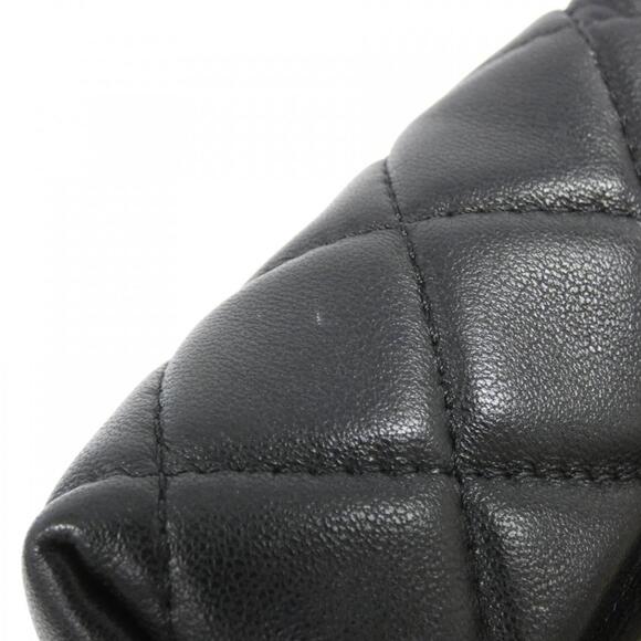 CHANEL Black Pouch - Picture 4 of 8